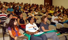 Público presente no auditório do Csau