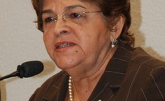 Reitora em discussão sobre revalidação de diploma no Senado