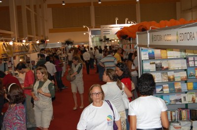 Segunda-feira não perca as atividades da Bienal