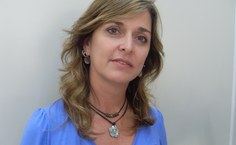 Profª. Elvira Barreto, coordenadora geral do curso