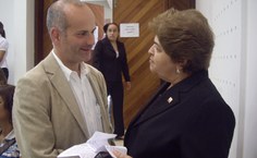 Professor Cerdan e a reitora Ana Dayse