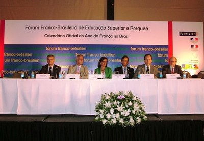 Presidente da Andifes Alan Barbiero participa da mesa de abertura do I Fórum Franco-Brasileiro de Educação Superior e Pesquisa