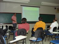 Anderson Cunha, estudante do IC, apresenta sua pesquisa