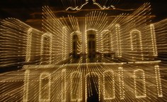 Coral e luzes para comemorar o Natal