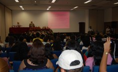 Auditório lotado para falar de educação