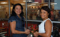 Autoras integram grupo que produziu os livros