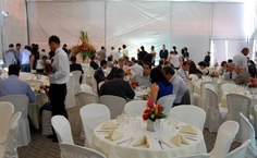 Recepção aos convidados após a solenidade