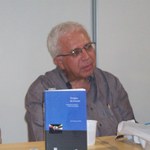 Patrono da Bienal lança livro nesta terça-feira