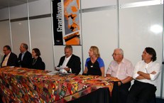 Autoridades presentes ao lançamento