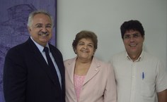 Reitora com os secretários municipal e estadual de Educação