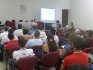 Profª Leila Chalub em sua palestra sobre extensão universitária