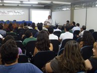 Público prestigia palestra do professor Hilário