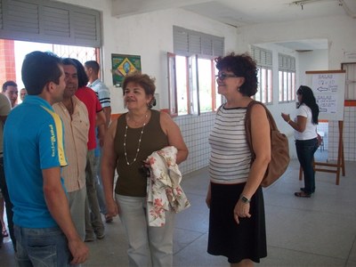 Reitora em visita às escolas em Delmiro Gouveia