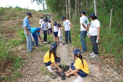 Atividades ambientais com escolas públicas