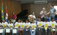 Oficina de percussão