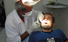 Assistência odontológica para os estudantes