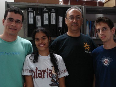 Prof. Alejandro Frery com alunos de iniciação científica