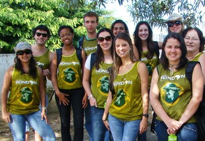 Estudantes participantes do Projeto Rondon