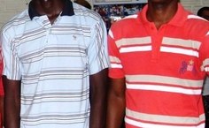 À esquerda, Jeovane José, um dos novos alunos africanos da Ufal