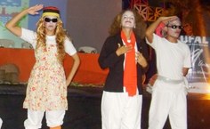 Alunos de Teatro encenam vida acadêmica