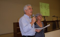 Vice-reitor, Eurico Lôbo, e Pró-reitora de Gestão, Sílvia Cardeal, debatem com diretores