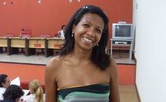 Ligia Ferreira, professora de Filosofia, vai ter o primeiro filho no Sertão