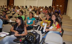 Mulheres presentes à homenagem