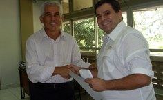 Adriano Nascimento Silva prof. Assistente FSSO
