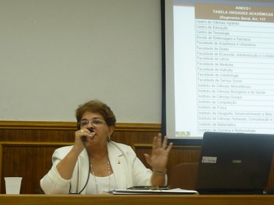 Reitora da Ufal apresenta reestruturação na Unirio