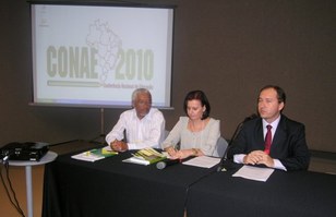 Reitores participam de colóquios na Conferência Nacional de Educação