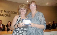 Professora Cristina também foi homenageada