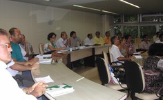 Reunião com os diretores na Sala dos Conselhos
