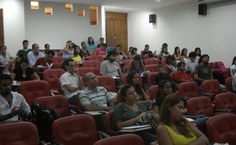 Estudantes participam do mini-curso Estado e Revolução