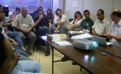 Incubadores assistem a palestra