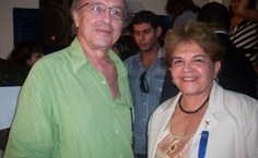 Reitora com o filho de Aurélio Buarque de Holanda