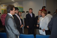 Professor Querino, organizador, a reitora Ana Dayse e participantes do seminário