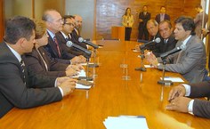 Reitora apresenta projeto do Campus do Litoral ao Mec