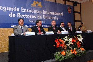 Reitores "fecham" agenda de metas em Guadalajara