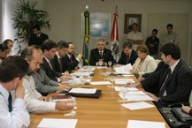 Recursos para reconstrução das escolas serão liberados por meio de MP