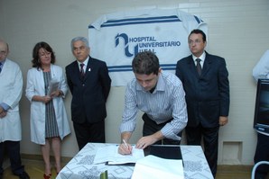 Estado e HU inauguram Centro de Referência em Câncer do Colo de Útero