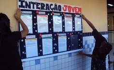 Estudantes inauguraram jornal mural na Escola Ovídio Egard no mês de julho