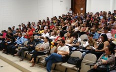 Auditório do Csau lotado na abertura do evento