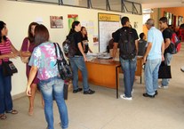 Encontro reúne universitários e professores das redes públicas de ensino