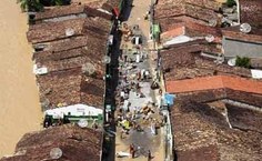 Várias casas foram inundadas