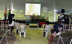 Exibição do curta que fez parte do filme Contos Eróticos, de 1977, época da ditadura militar no Brasil