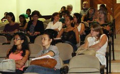 Vice-reitor, Eurico Lôbo, e o pró-reitor estudantil, Pedro Nelson, acompanharam a palestra junto com os estudantes de Nutrição