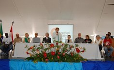 Ana Dayse Dorea presisdiu a mesa de abertura