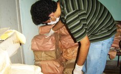 Grupo enfrenta dificuldades como falta de local adequado para guardar documentos