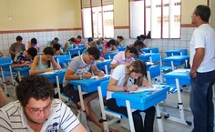 Candidatos concentrados durante aplicação das provas