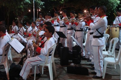 A banda atualmente é formada por 70 músicos